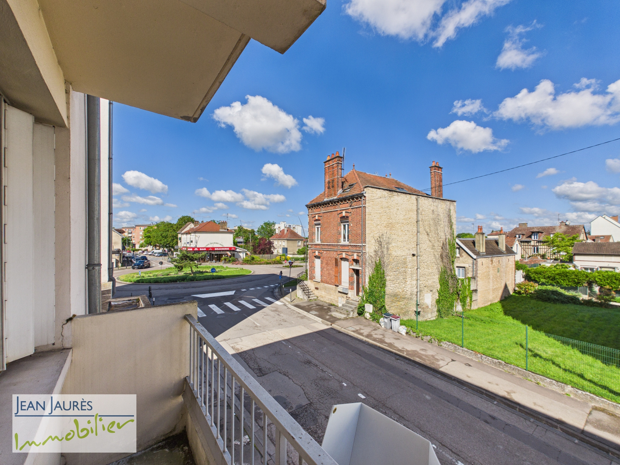 Une opportunité pour cet appartement de 70m2 avec balcon.